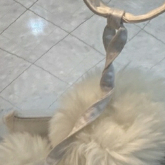 White Fur Trimmed Pom Pom Frosted See Through Purse 10x11" - Picture 4 of 5